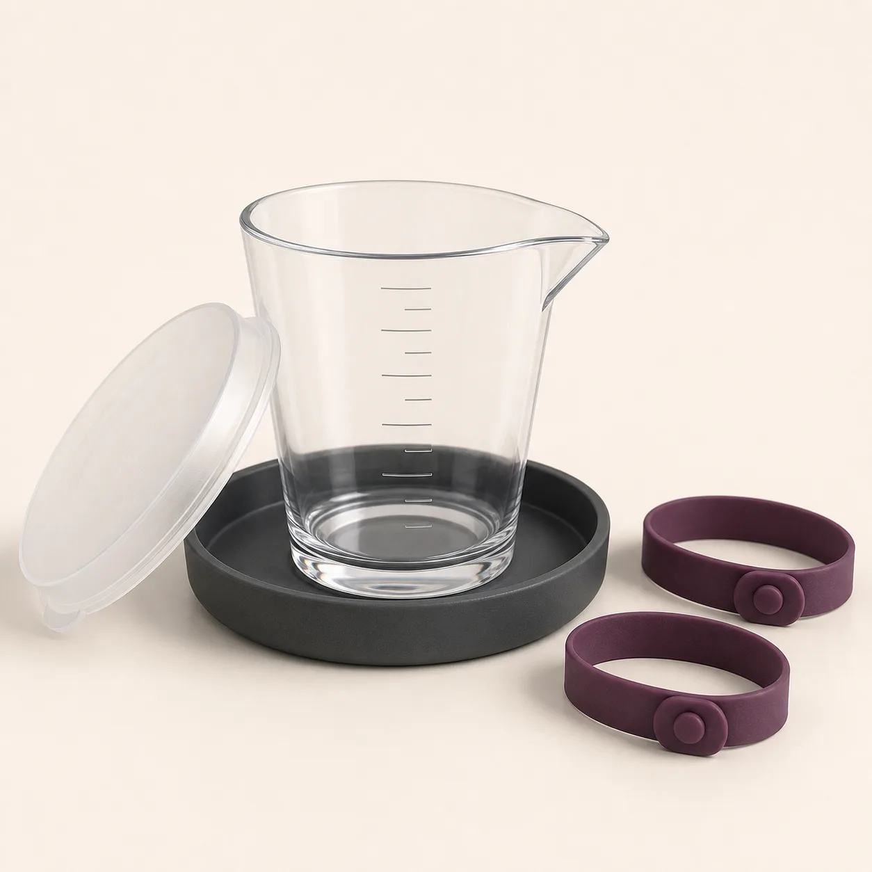100ml Graduated Care-Mixing Cup with Snap Lid