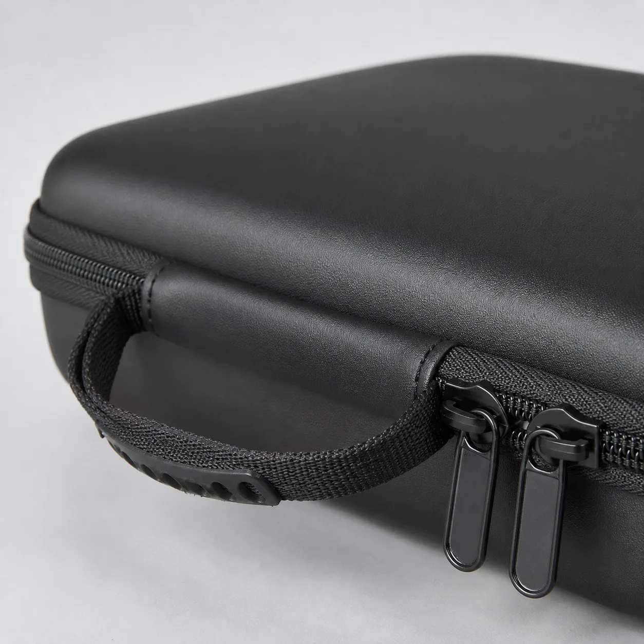 Discreet EVA Hard-Shell Storage Case – Adjustable Interior - Image 3